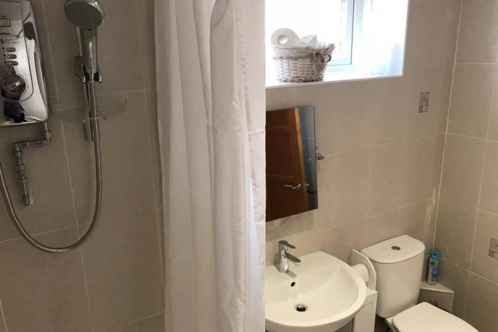 2 Catherines City Cottage Perth Bagian luar foto